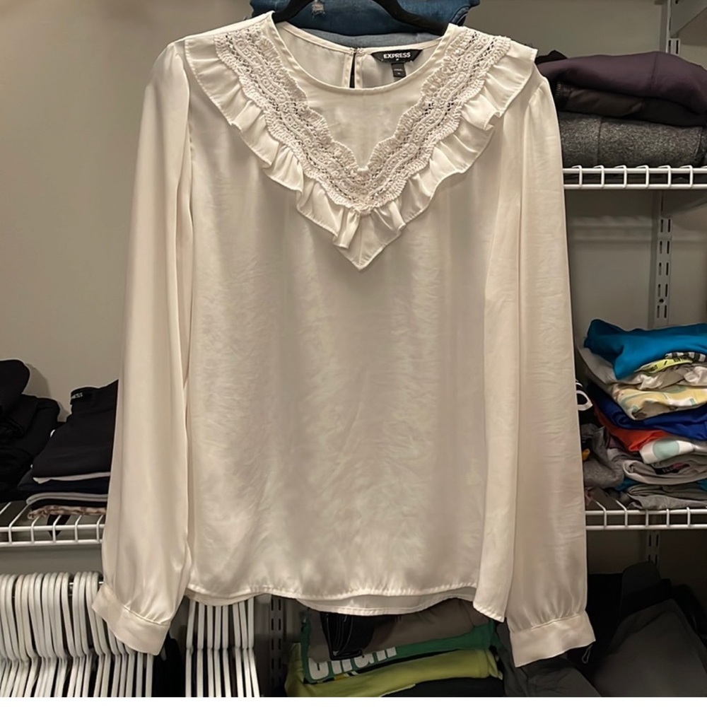 Express XL cream top